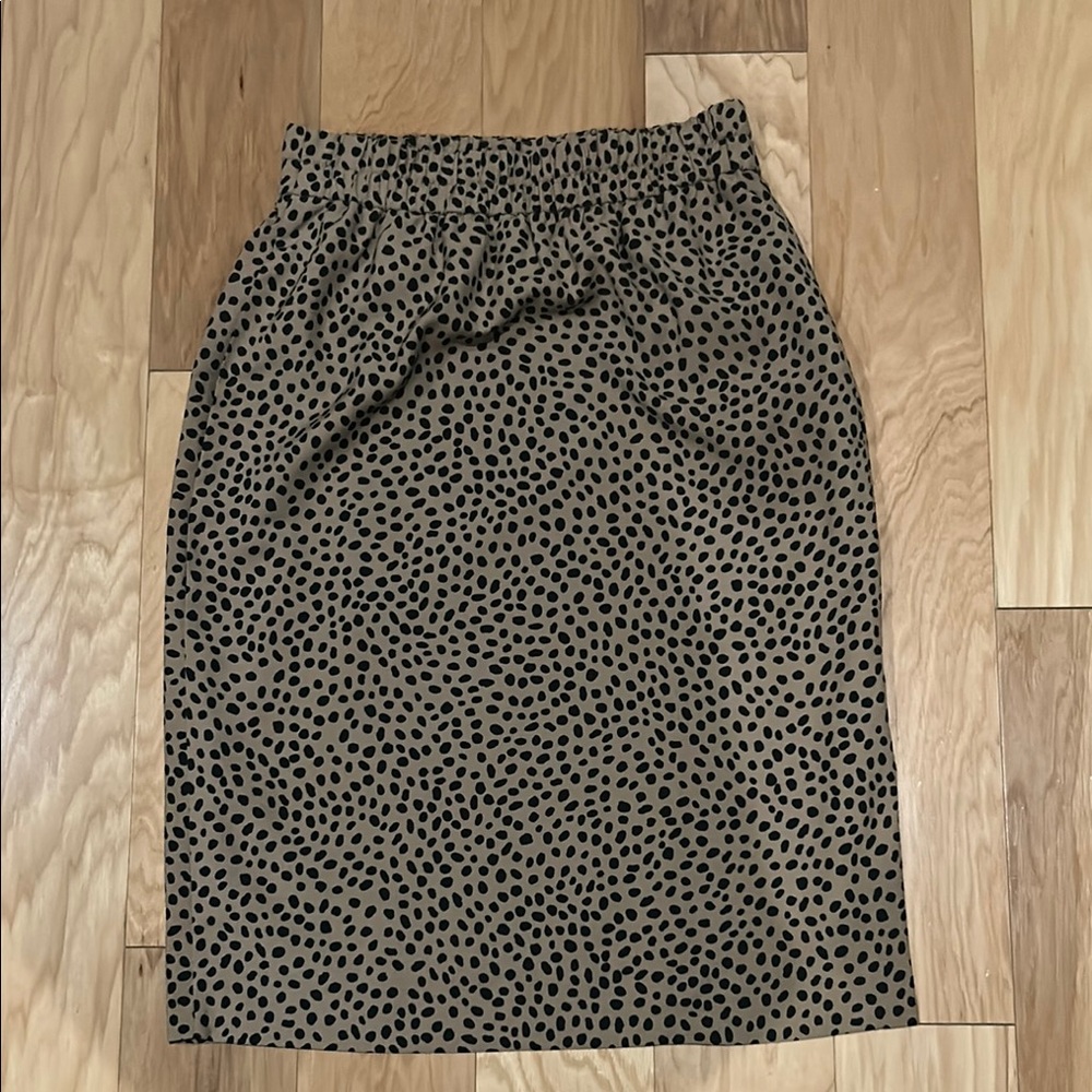 Stylish J. Crew Black and Tan Polka Dot Skirt